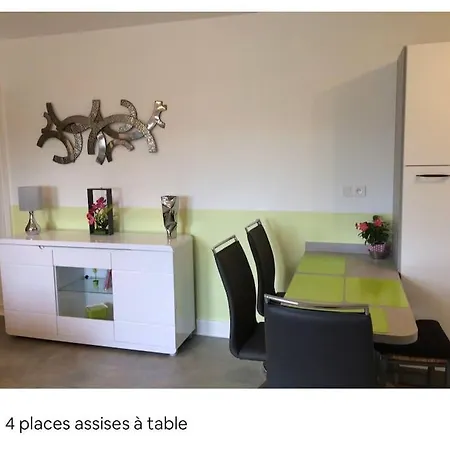 2 Pieces Plein Centre A Pieds